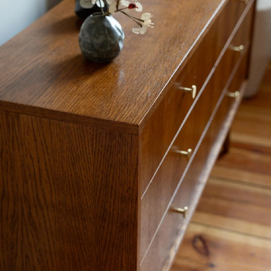 CASSETTIERA VINTAGE CON POMELLI OTTONE